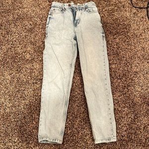 light wash zara mom jeans